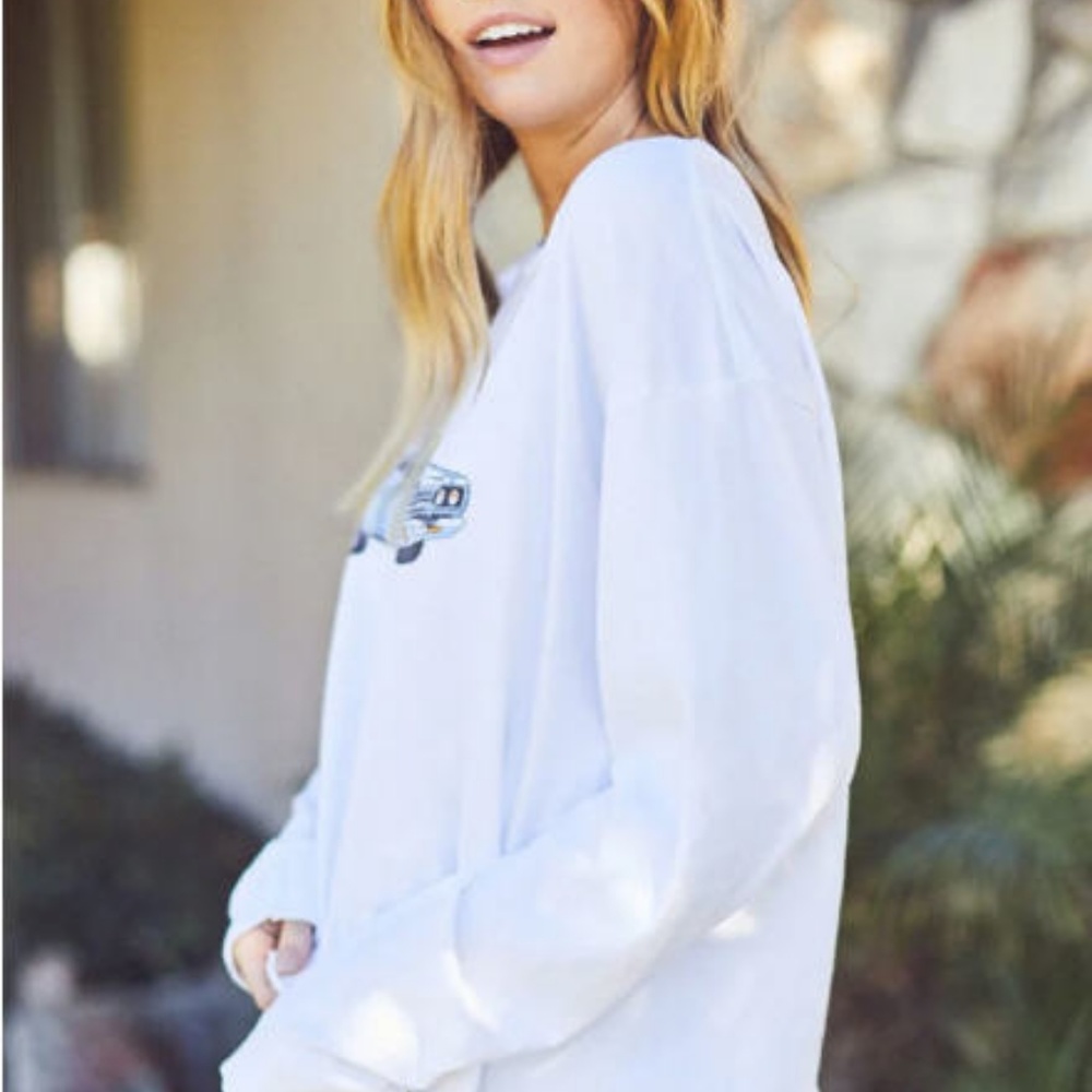 Brandy ❤ Melville Camila Motor car show john galt - Picture 2 of 8
